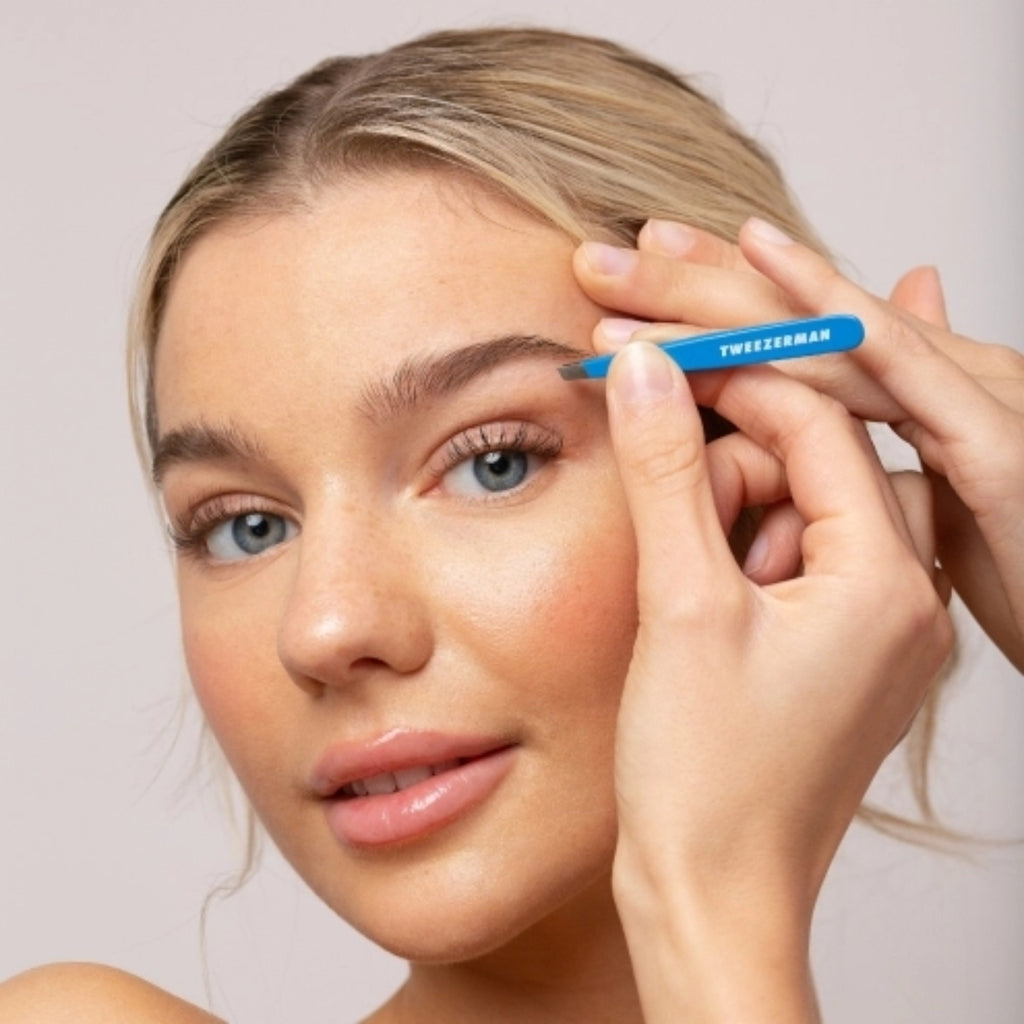 Tweezerman Bahama Blue Mini Slant Tweezer