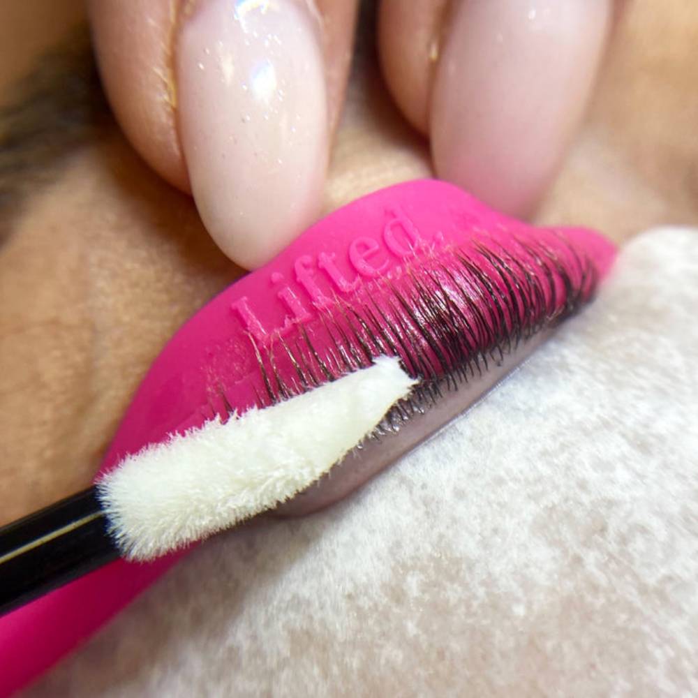LashBase Lifted. Adhesive Balm 10g