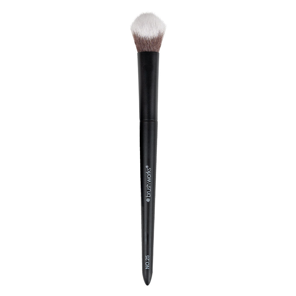 Brushworks No.25 Brightening Concealer Brush