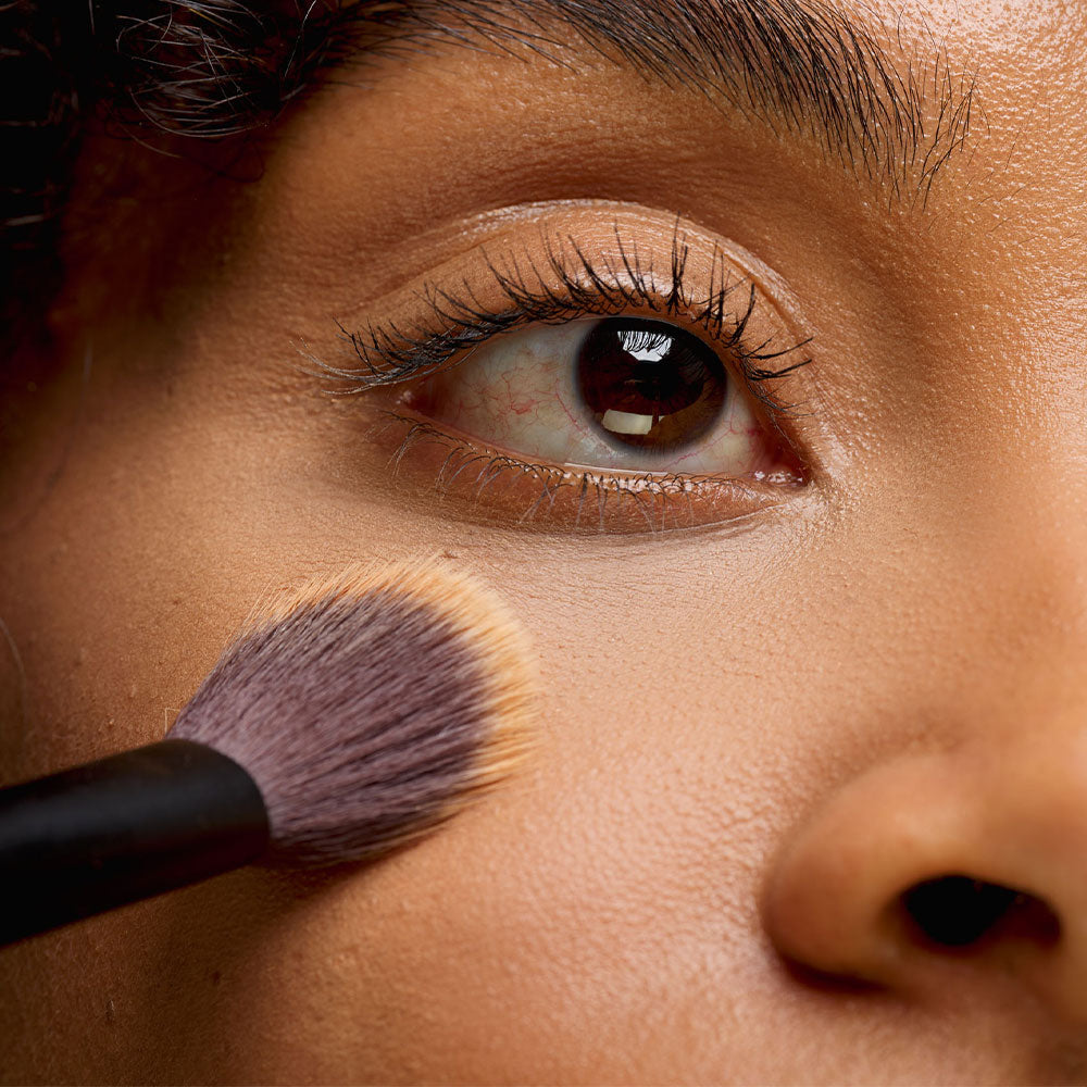 Brushworks No.25 Brightening Concealer Brush