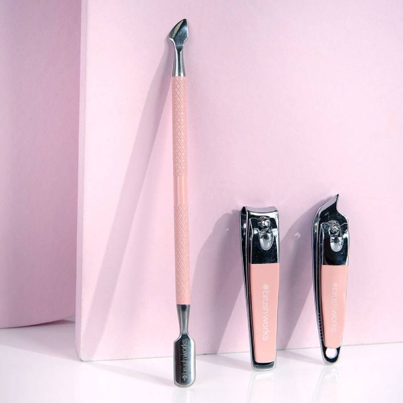 Brushworks Manicure Set