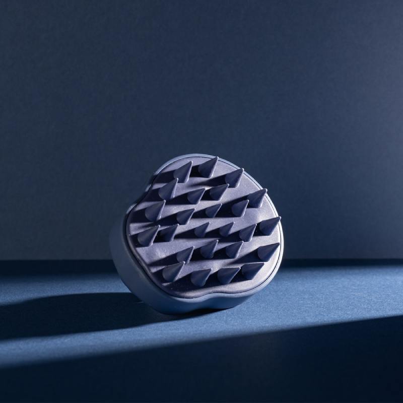 Aristocrat Massaging Shampoo Brush