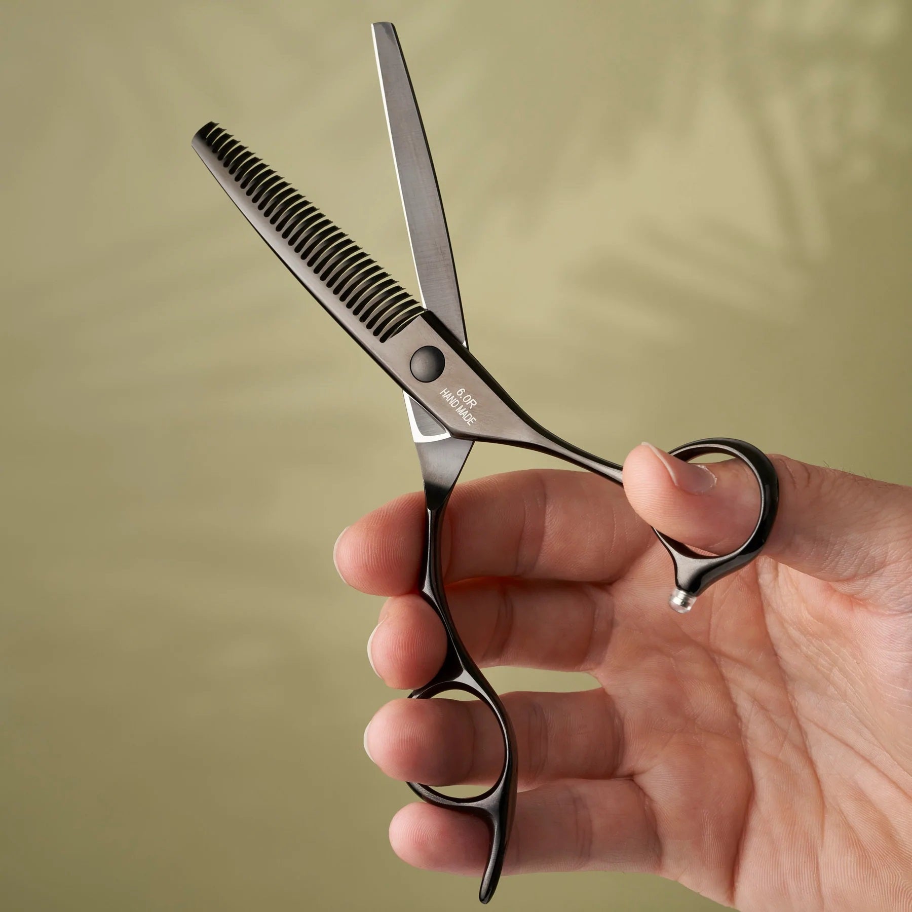 Leaf 'Black Edition' Thinning Scissors 6"
