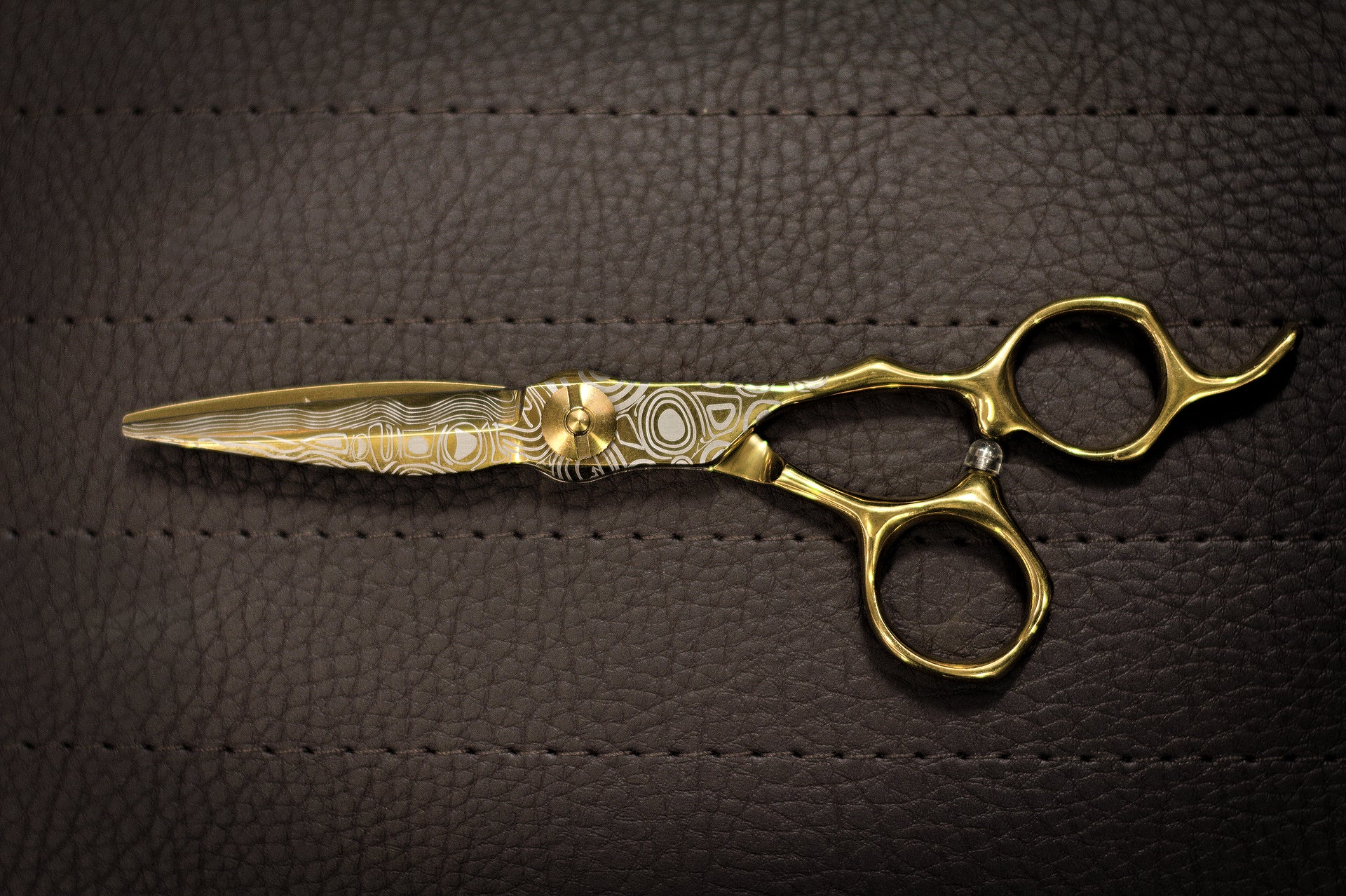 Vincere Ares Damascus Gold Scissors 5.5"