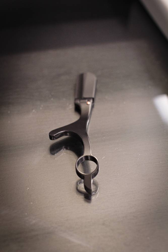 BarberStyle Kamisori Razor Ergo Black