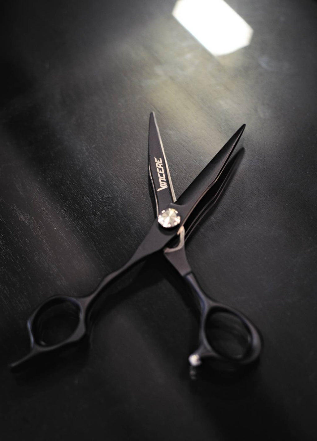 Vincere Hades Black Left Handed Scissors 6"
