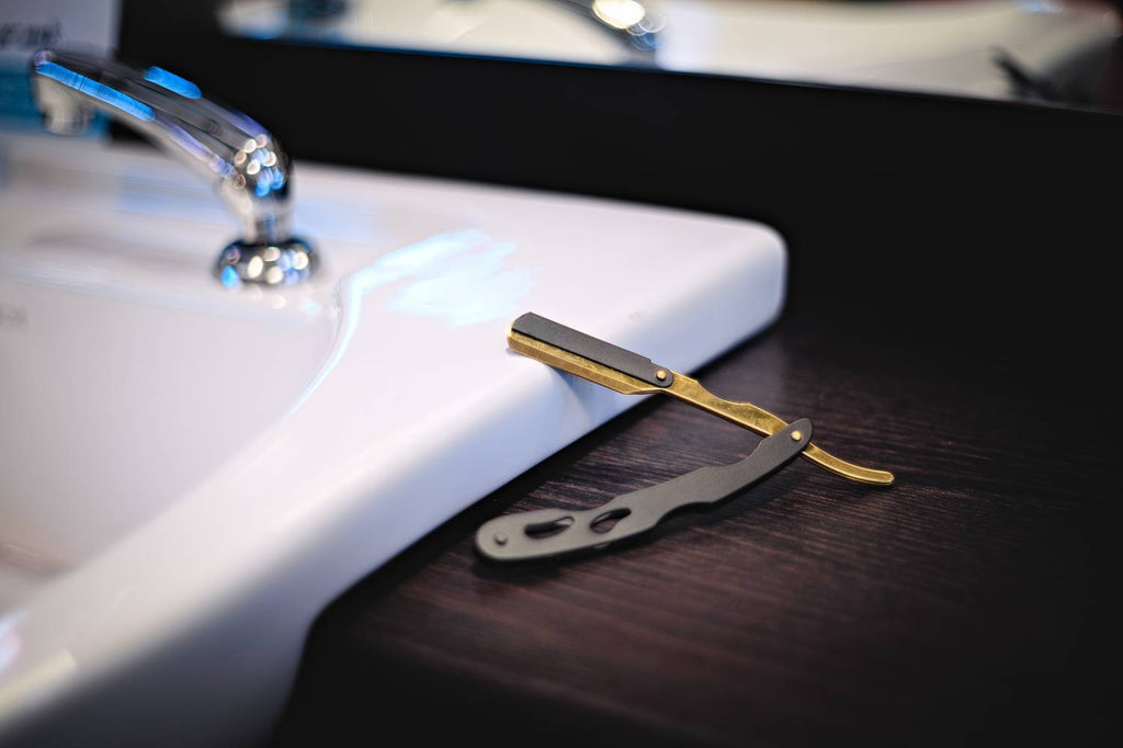 BarberStyle Cut-Throat Razor Black/Gold