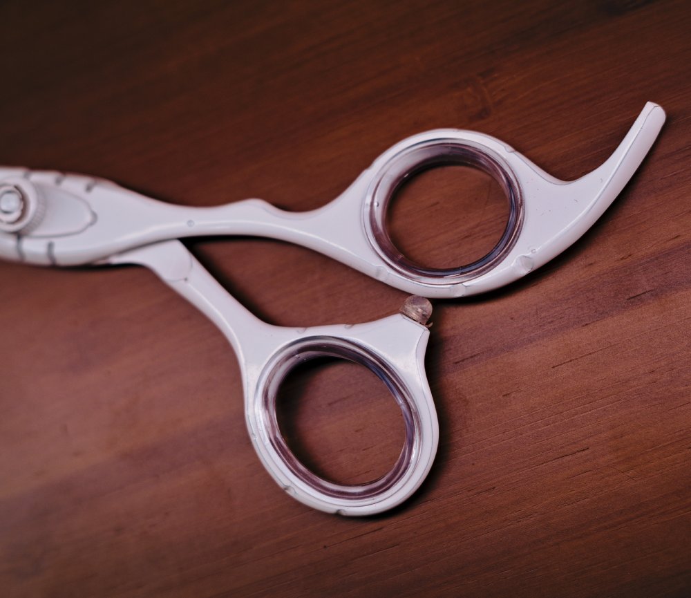 BarberStyle White Japanese Nero Thinning Scissors 6"