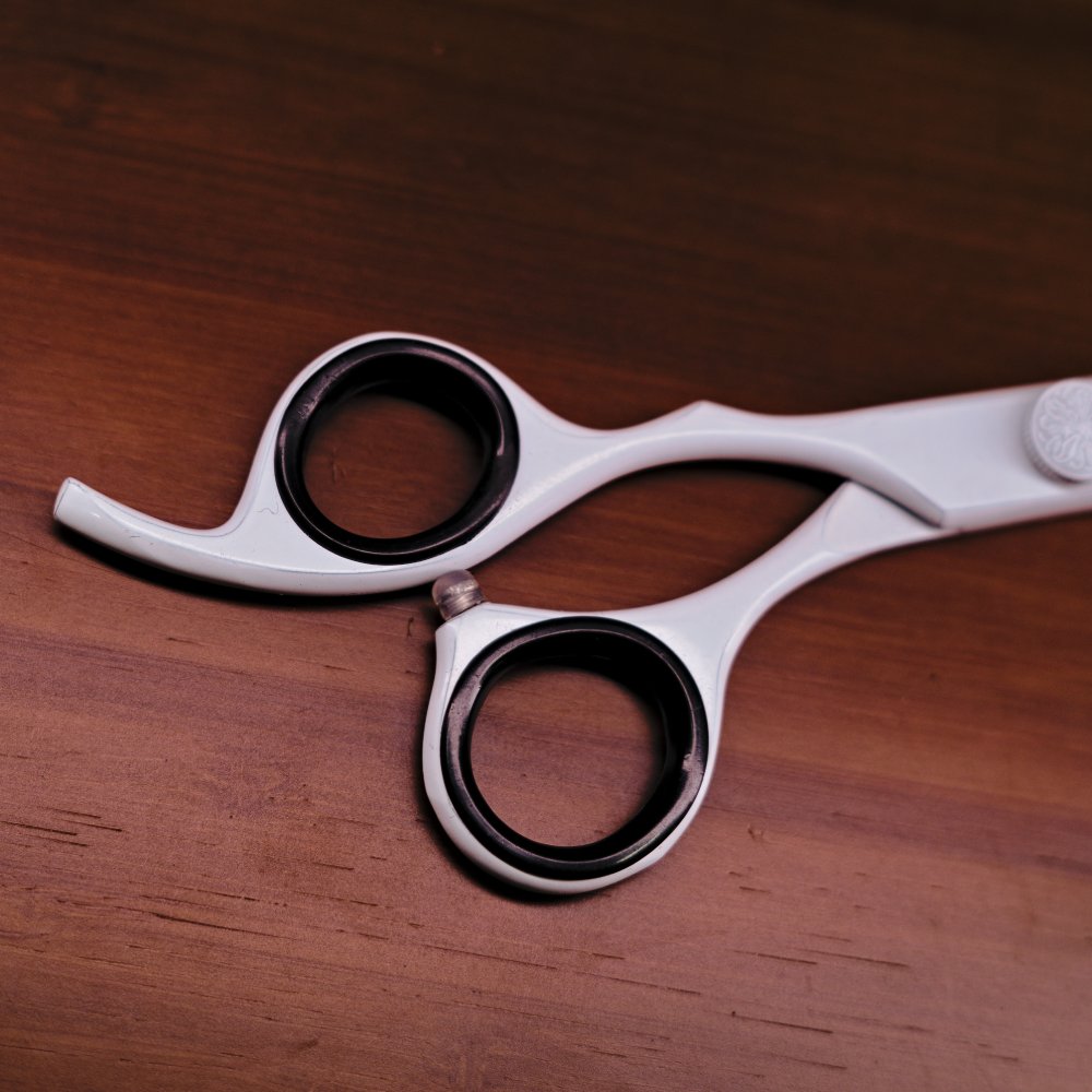 Vincere White Ghost Left Handed Thinning Scissor 6"