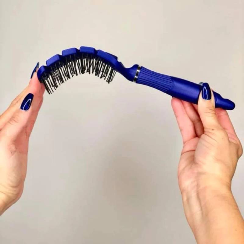 It's a 10 Miracle Detangling Brush