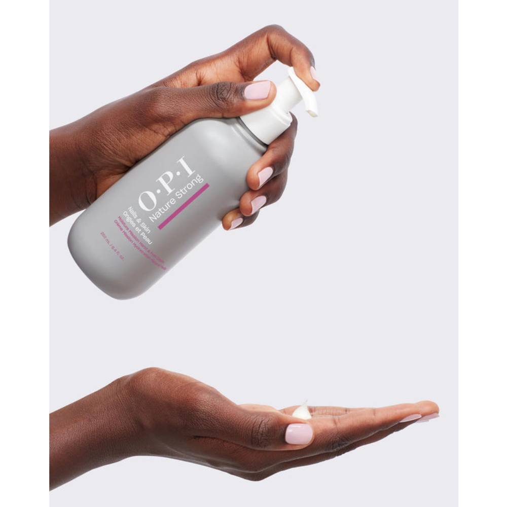 OPI Nature Strong Moisture Mission Hand & Foot Cream 250ml