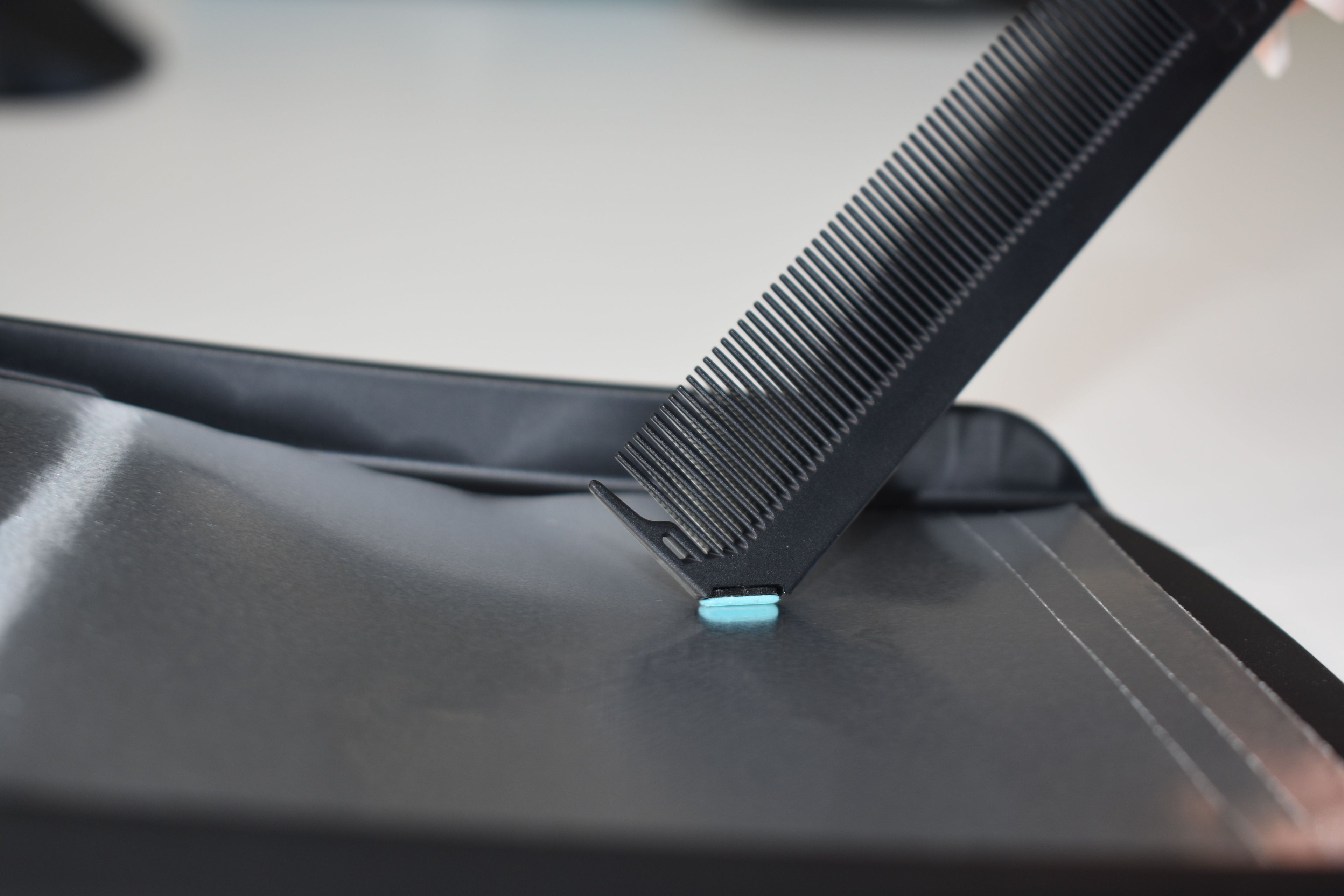 Procare Fast Foiler 100mm Pintail Comb