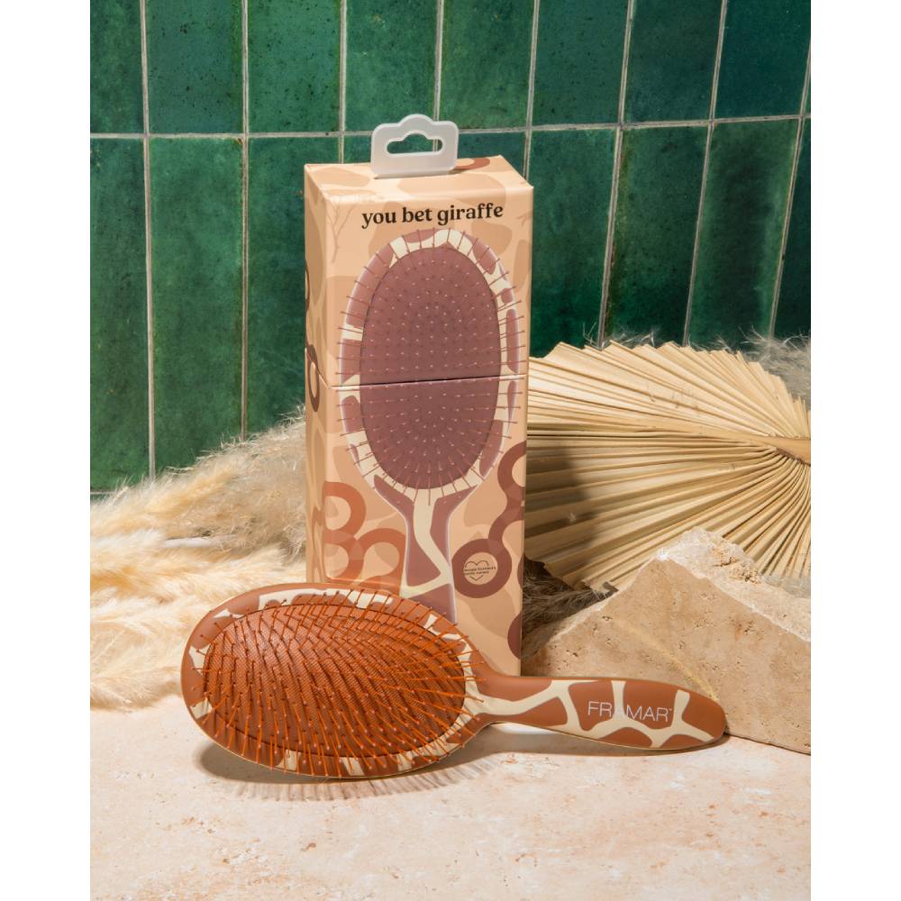Framar You Bet Giraffe Detangle Brush