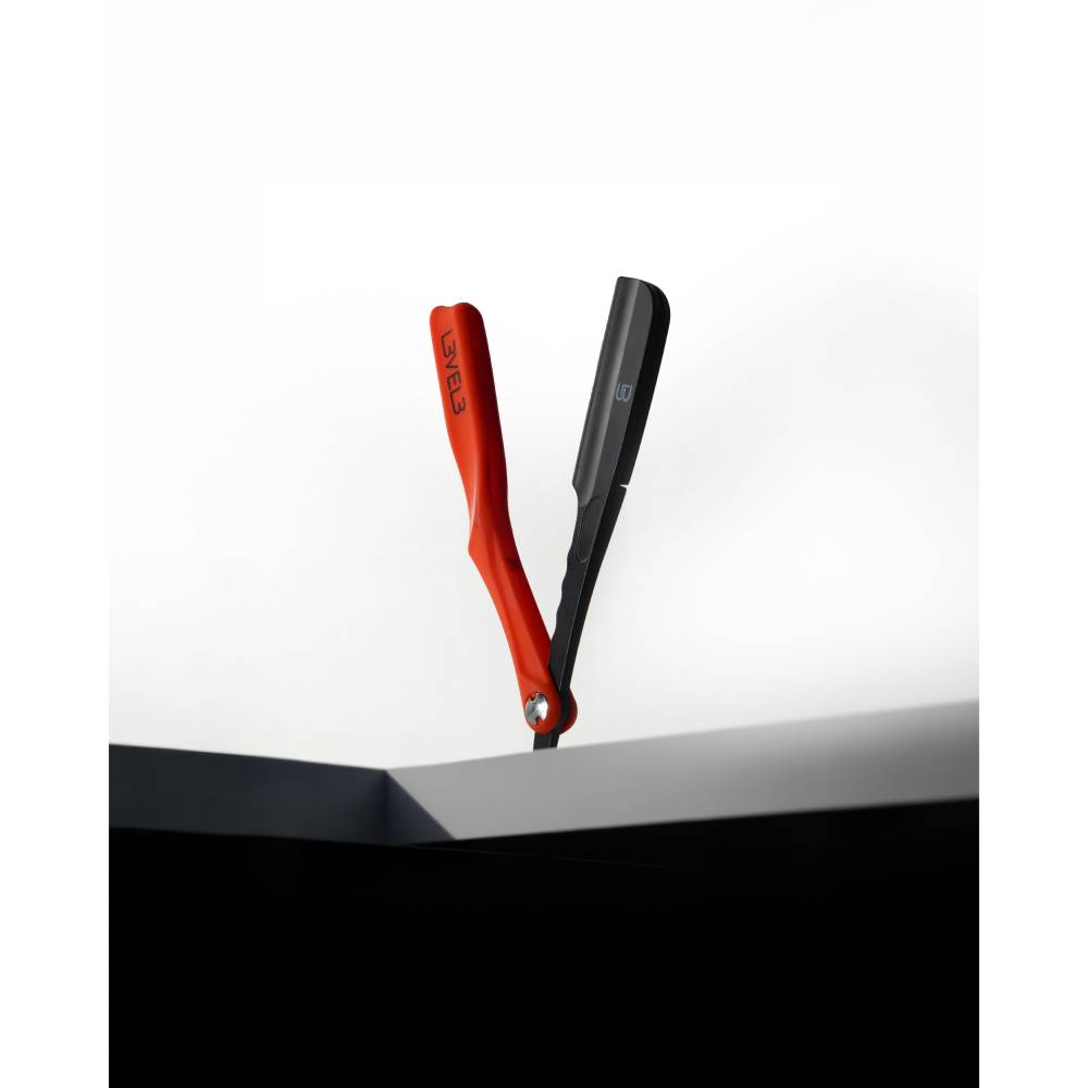 L3VEL3 Milly Clutch Razor Holder Red