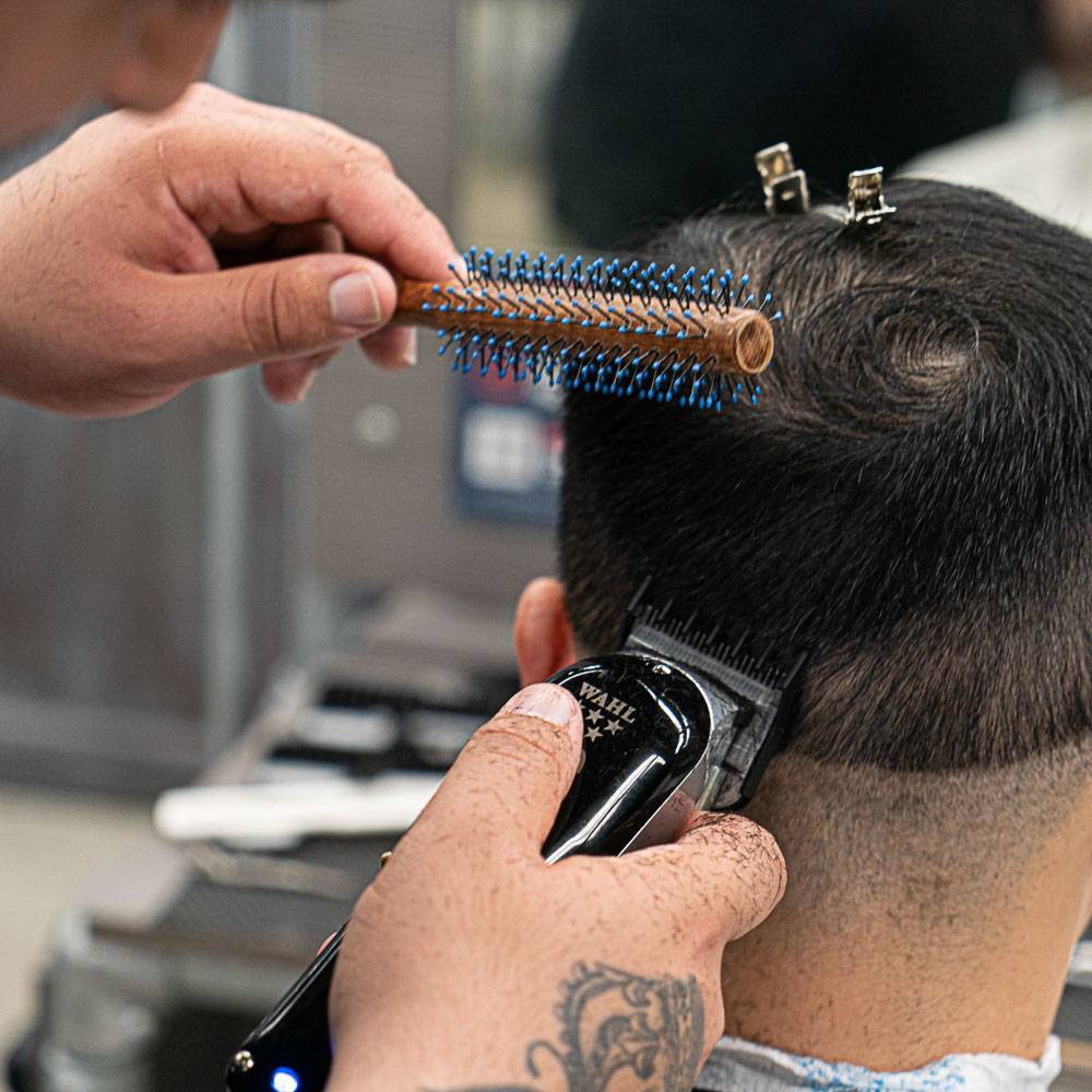 The Bluebeards Revenge Quiff Roller Brush