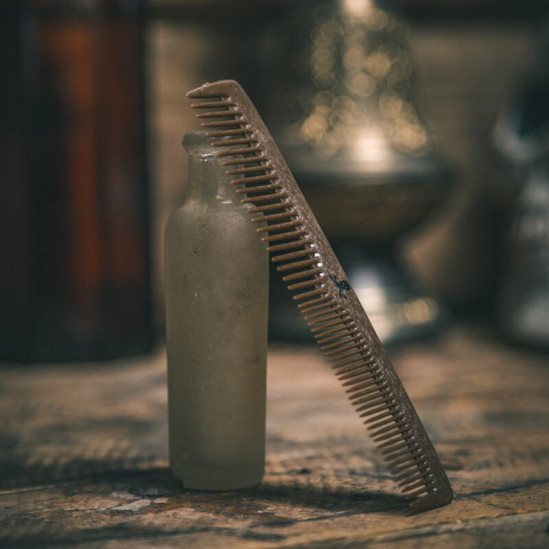 The Bluebeards Revenge Liquid Wood Beard & Mo' Comb